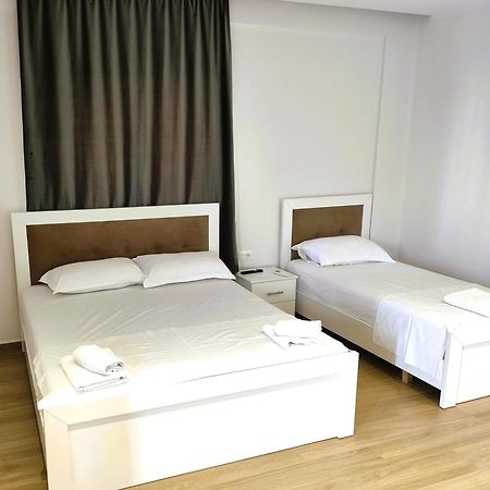 קסאמיל Hola Rooms מראה חיצוני תמונה