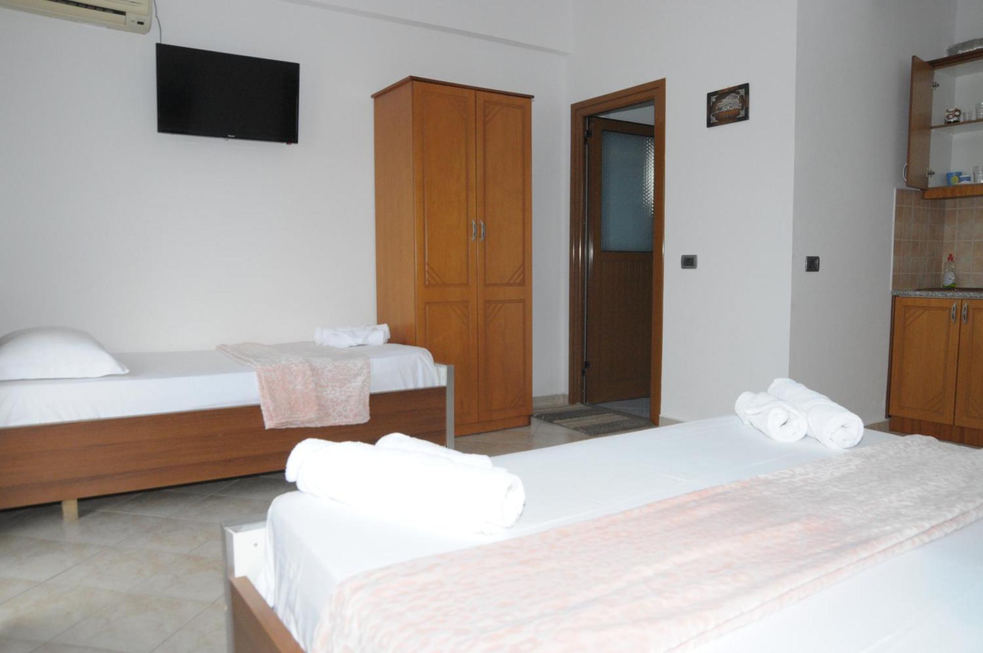קסאמיל Hola Rooms מראה חיצוני תמונה