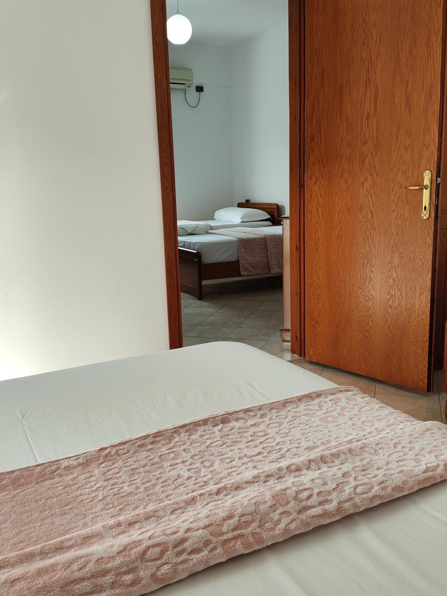 קסאמיל Hola Rooms מראה חיצוני תמונה