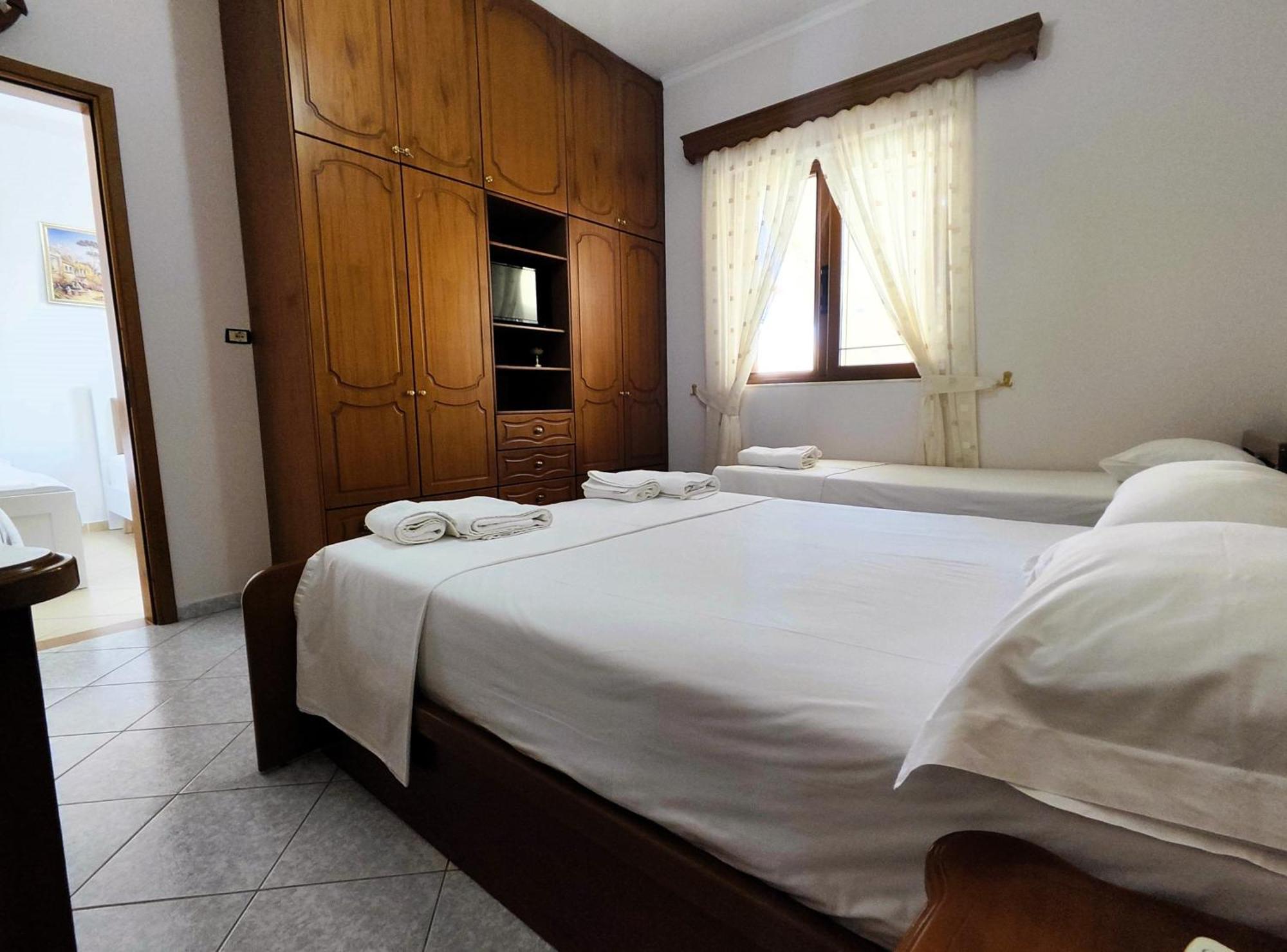 קסאמיל Hola Rooms מראה חיצוני תמונה