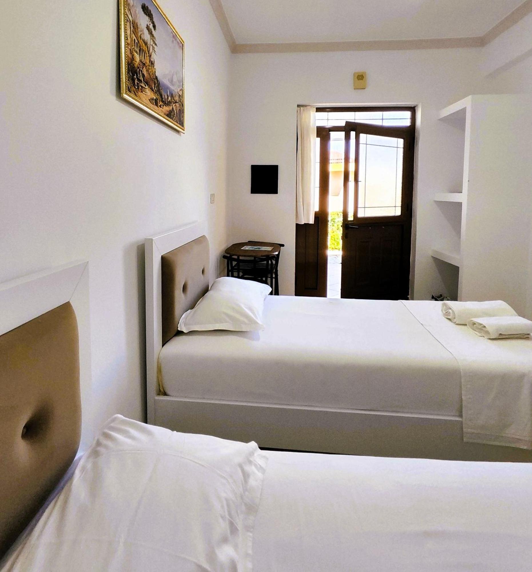 קסאמיל Hola Rooms מראה חיצוני תמונה